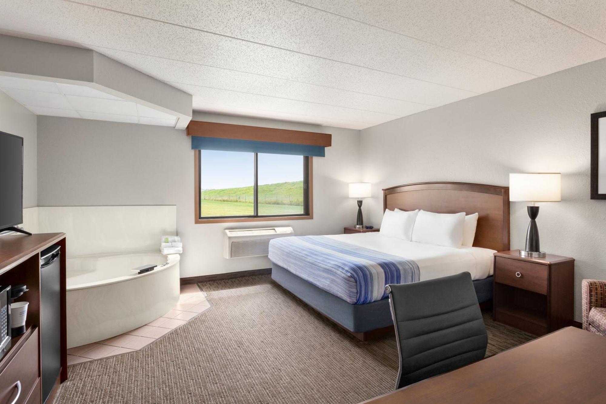 Americinn By Wyndham Fergus Falls Conference Center Zimmer foto