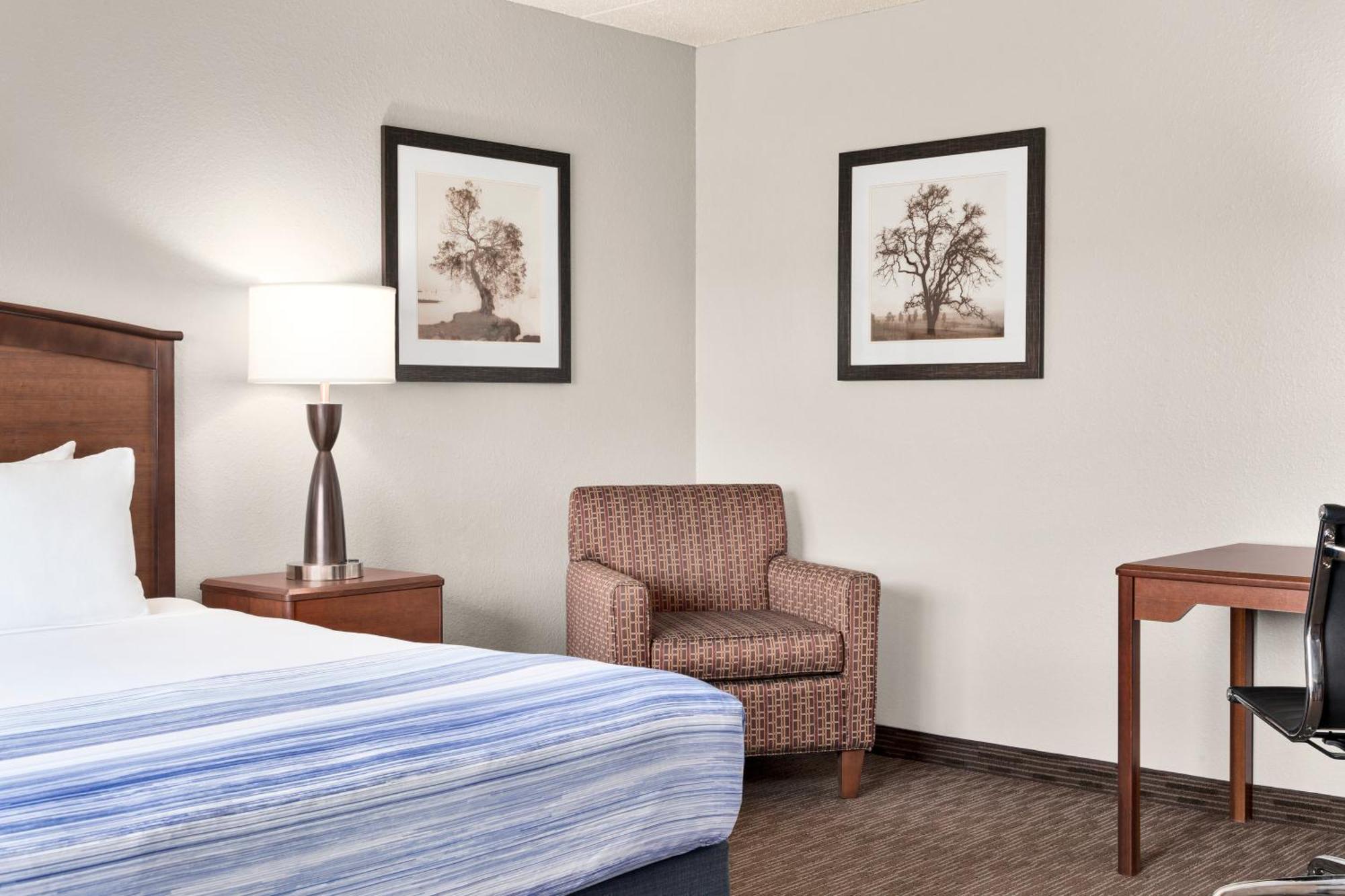 Americinn By Wyndham Fergus Falls Conference Center Zimmer foto